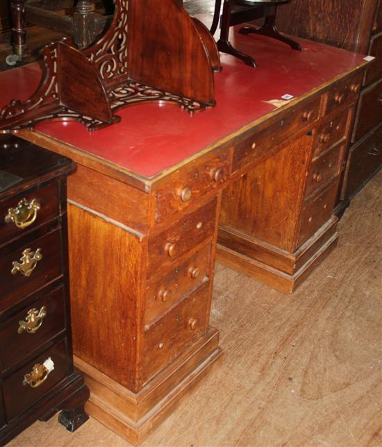 Victorian oak pedestal desk